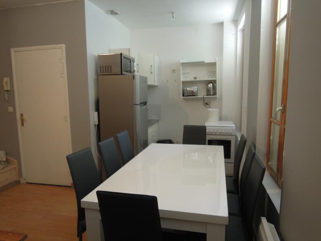 Appart'Hotel De La Tour Troyes Zimmer foto